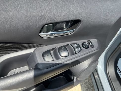 Used 2023 Nissan Kicks SV FWD image 10
