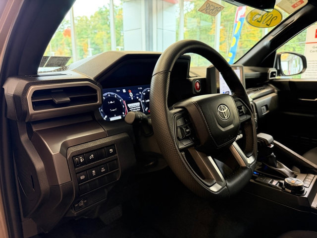 Certified 2026 Toyota Tacoma TRD Off-Road AWD/4WD image 15