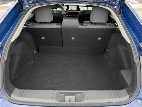 Used 2024 Toyota Prius LE image 5