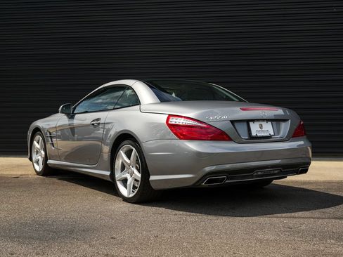 Used 2013 Mercedes-Benz SL 550 image 3
