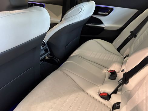 New 2025 Mercedes-Benz C 300 4MATIC Sedan image 14