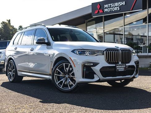 Used 2022 BMW X7 M50i w/ Cold Weather Package AWD/4WD image 1