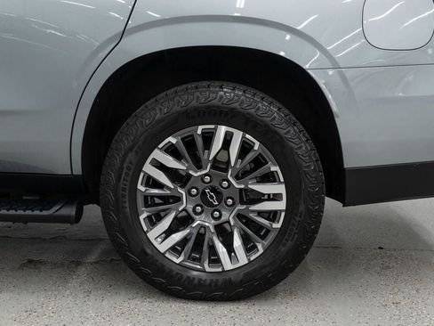 Used 2025 Chevrolet Tahoe Z71 AWD/4WD image 41