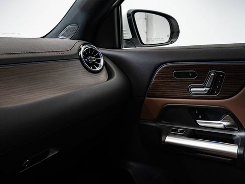 New 2026 Mercedes-Benz GLA 250 4MATIC image 38