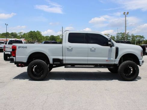 Used 2025 Ford F250 Lariat w/ Lariat Ultimate Package AWD/4WD image 11