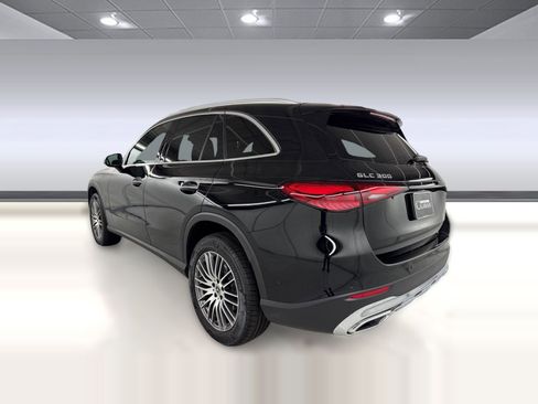 Certified 2026 Mercedes-Benz GLC 300 image 3