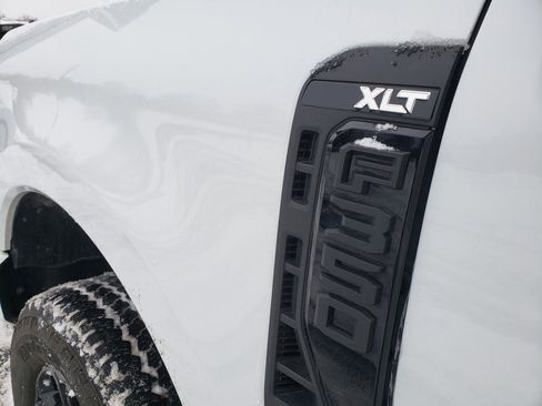 Used 2024 Ford F350 XLT w/ XLT Premium Package image 9