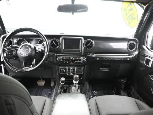 Used 2022 Jeep Wrangler Unlimited Sport AWD/4WD image 23
