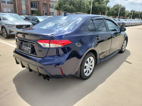 Used 2023 Toyota Corolla SE FWD image 5