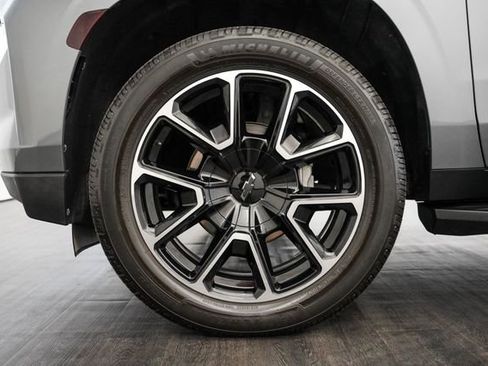 Used 2021 Chevrolet Tahoe RST w/ Luxury Package RWD image 45