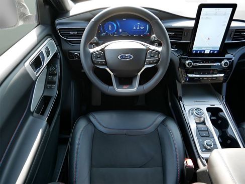 Used 2024 Ford Explorer ST w/ Equipment Group 401A image 13