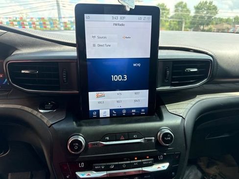 Used 2020 Ford Explorer Platinum w/ Premium Technology Package AWD/4WD image 5