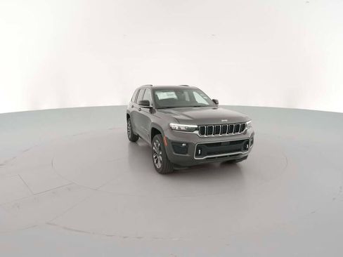 New 2025 Jeep Grand Cherokee Overland w/ Trailer Tow Package image 17