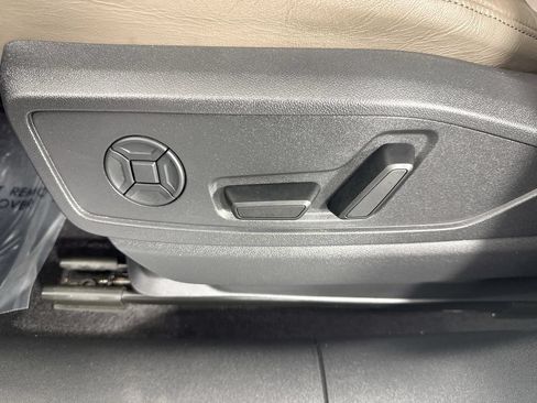 Used 2025 Audi Q5 Premium Plus w/ Premium Plus AWD/4WD image 28