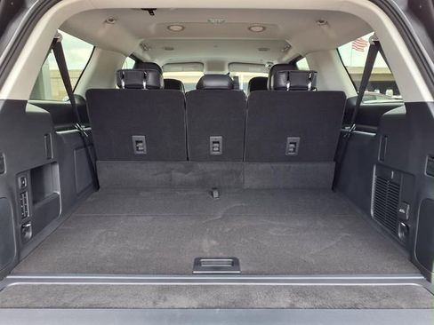 New 2026 Lincoln Navigator L Premier AWD/4WD image 9