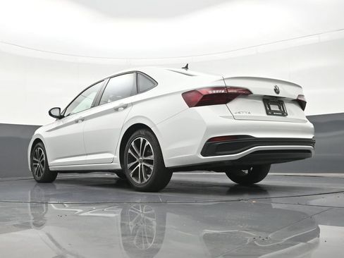 Used 2023 Volkswagen Jetta Sport FWD image 28