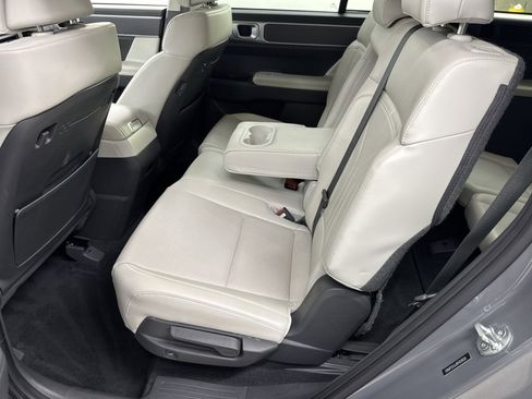 Used 2024 Hyundai Santa Fe SEL AWD/4WD image 36
