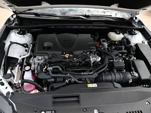 Used 2026 Toyota Camry SE FWD image 33