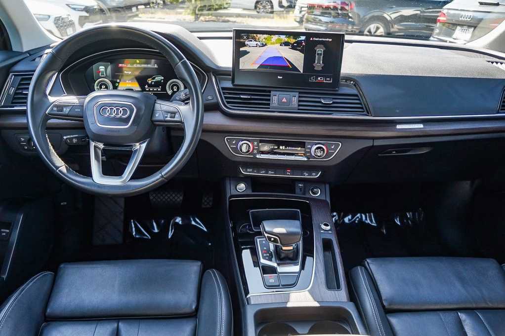 Used 2023 Audi Q5 e Premium AWD/4WD image 12