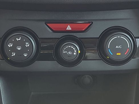 Used 2018 Subaru Crosstrek 2.0i AWD/4WD image 26