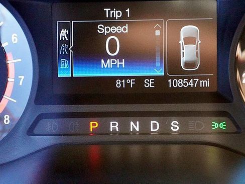 Used 2018 Ford Edge SE image 33