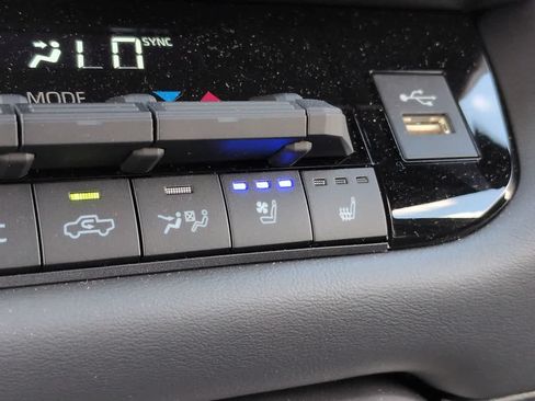 Certified 2026 Toyota Tundra Platinum AWD/4WD image 22