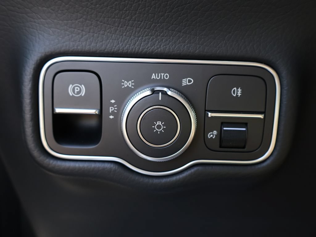 Used 2025 Mercedes-Benz G 63 AMG 4MATIC image 37