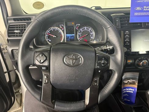 Used 2020 Toyota 4Runner TRD Off-Road Premium w/ Moonroof Package AWD/4WD image 16