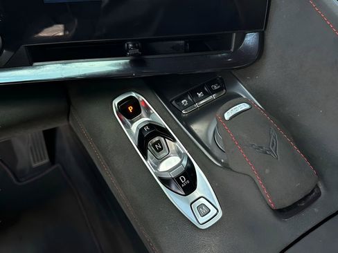 Used 2024 Chevrolet Corvette Stingray Premium Conv w/ Z51 Performance Package RWD image 18