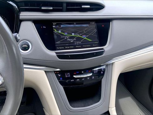 Used 2019 Cadillac XT5 Premium Luxury AWD/4WD image 6