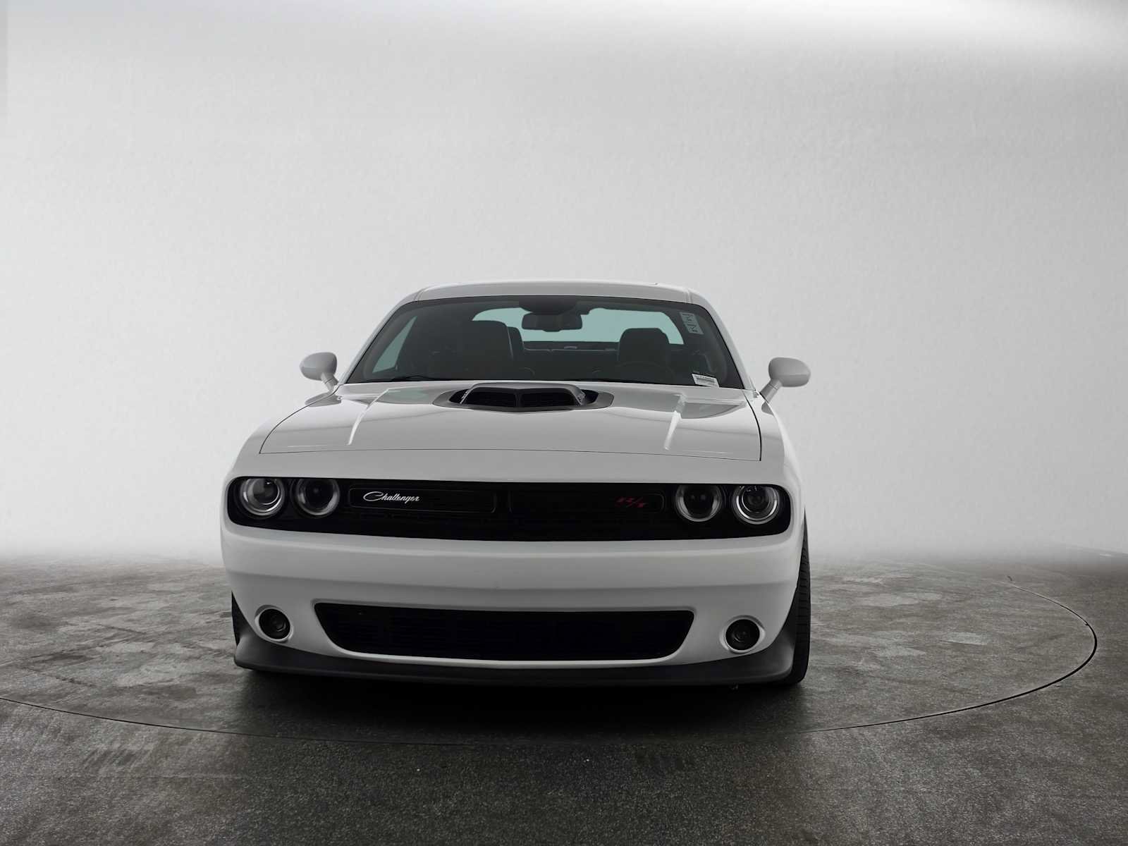 Used 2018 Dodge Challenger R/T Scat Pack RWD image 8