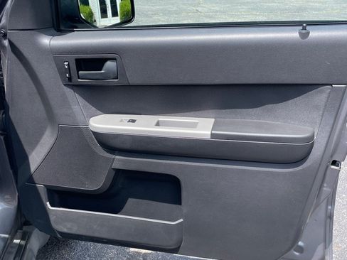 Used 2010 Ford Escape XLT FWD image 21