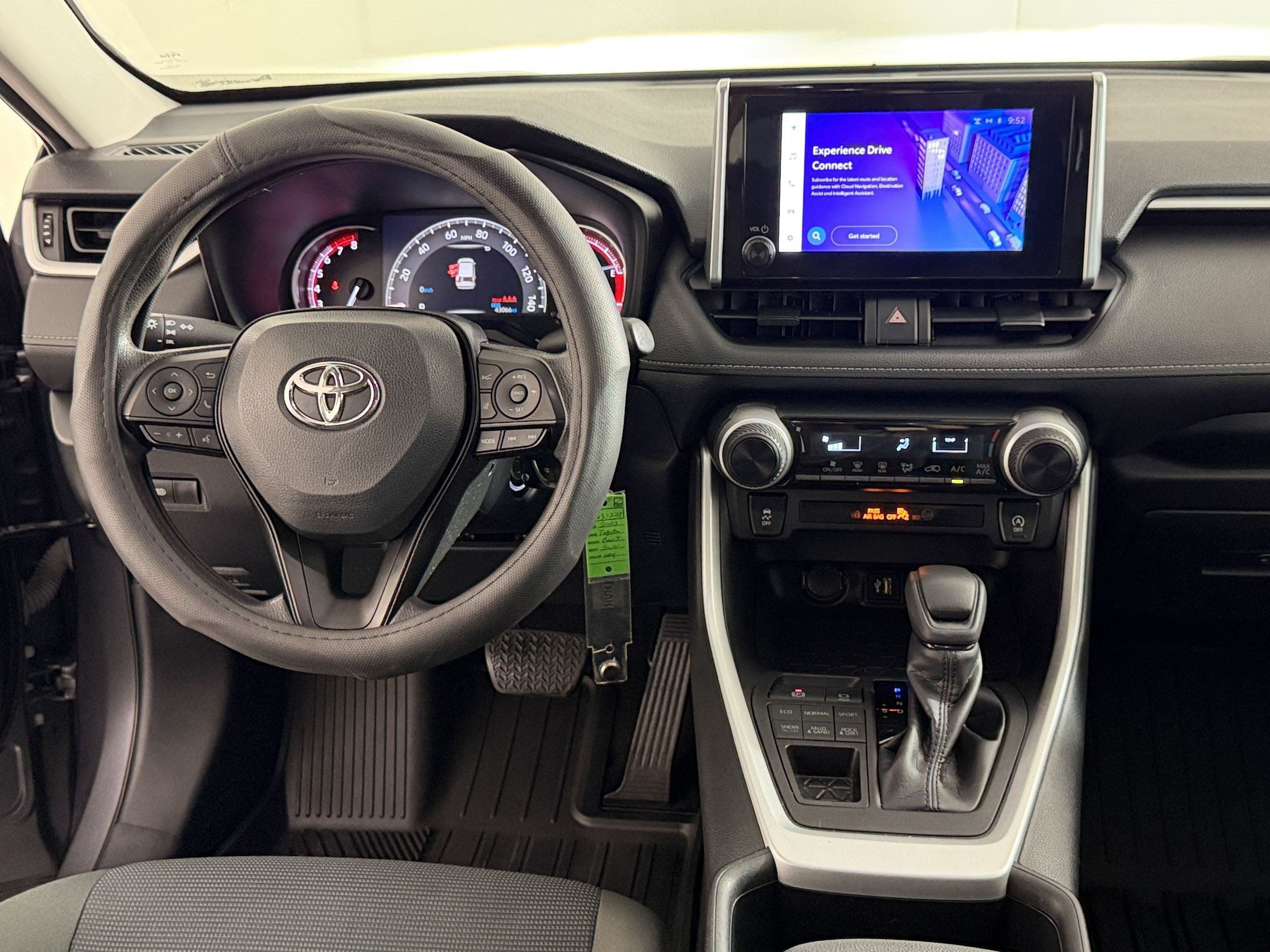 Used 2023 Toyota RAV4 LE AWD/4WD image 26