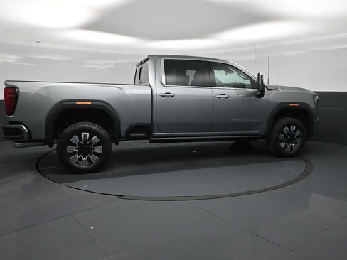 New 2026 GMC Sierra 2500 Denali AWD/4WD image 9