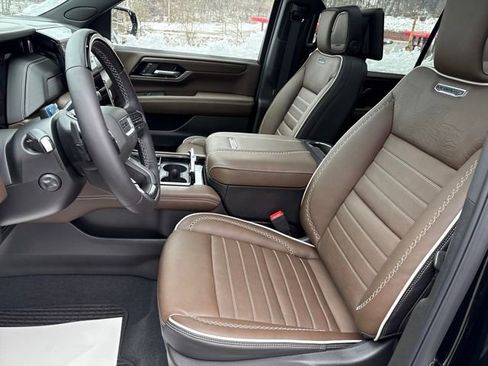 New 2026 GMC Yukon XL Denali Ultimate image 4