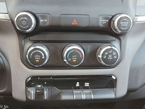 Used 2024 RAM 2500 Big Horn AWD/4WD image 10