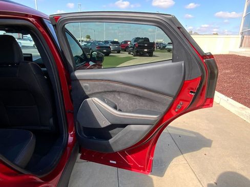 Used 2021 Ford Mustang Mach-E GT image 21