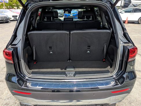 Used 2021 Mercedes-Benz GLB 250 4MATIC w/ Premium Package image 44