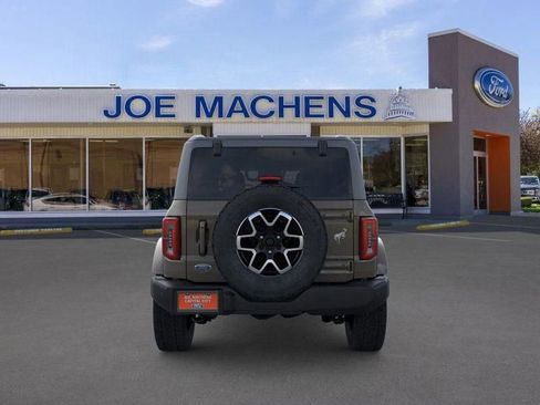 New 2025 Ford Bronco Outer Banks image 7