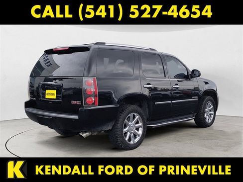 Used 2011 GMC Yukon Denali image 5