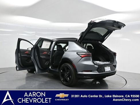 New 2026 Chevrolet Equinox EV RS image 37