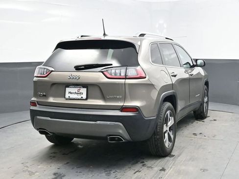 Used 2019 Jeep Cherokee Limited AWD/4WD image 6