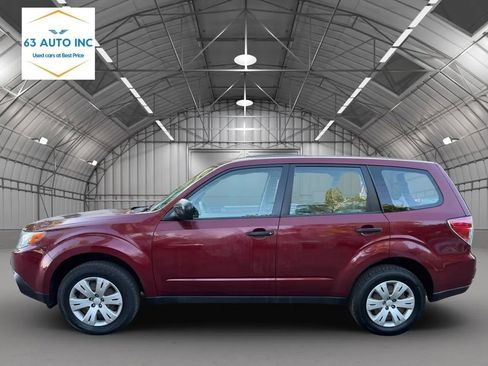 Used 2013 Subaru Forester 2.5X AWD/4WD image 2