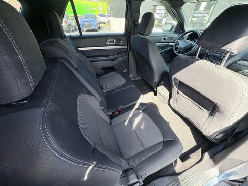 Used 2018 Ford Explorer XLT AWD/4WD image 21