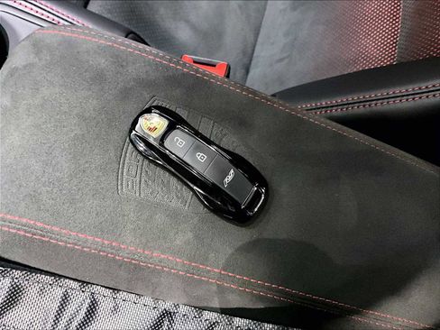 Used 2024 Porsche 911 GT3 RS image 33