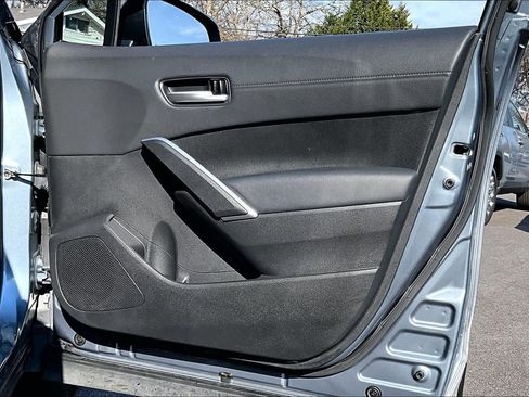 Used 2022 Toyota Corolla Cross XLE image 22