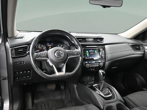 Used 2019 Nissan Rogue SV w/ Premium Package FWD image 35
