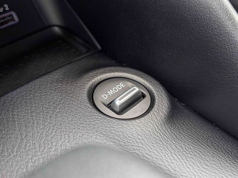 Used 2023 Nissan Z w/ Floor Mat Package (L93) RWD image 34