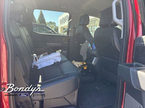 Used 2024 Ford F250 Lariat w/ Sport Appearance Package image 7