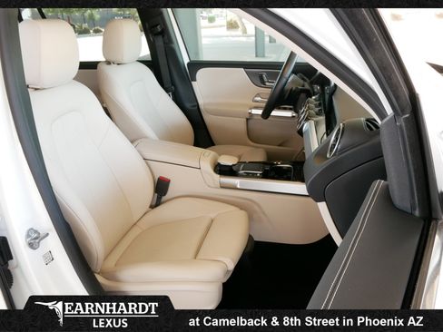 Used 2022 Mercedes-Benz GLB 250 image 8